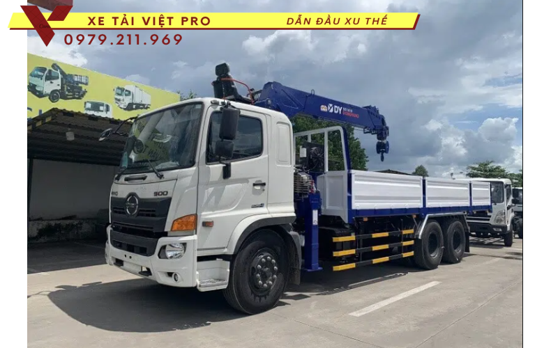 Xe tải Hino 3 chân gắn cẩu Dongyang 8 tấn