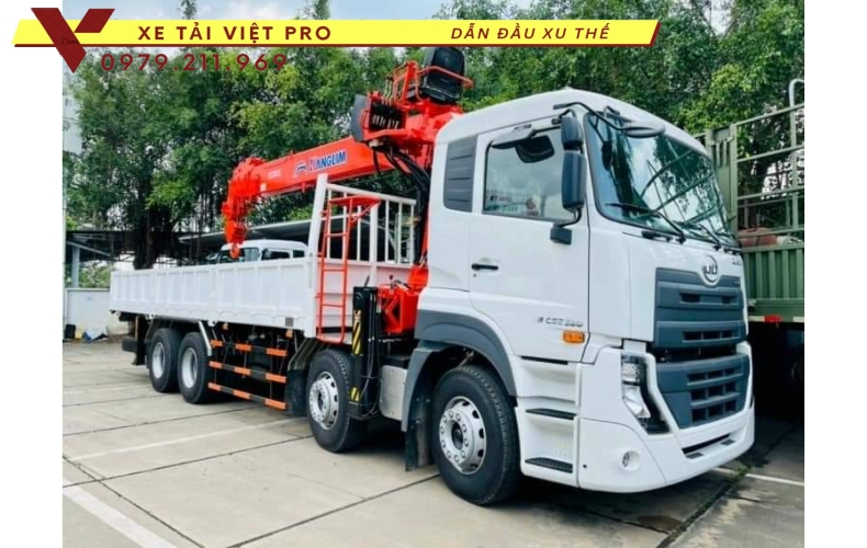 Xe tải UD trucks 4 chân gắn cẩu Kanglim 12 tấn