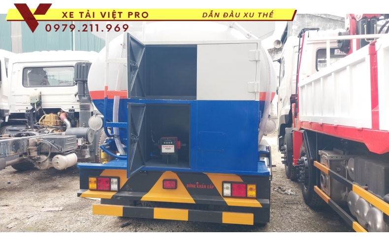 Thông số kỹ thuật và báo giá xe Forland 2 cầu téc chở xăng dầu mới nhất